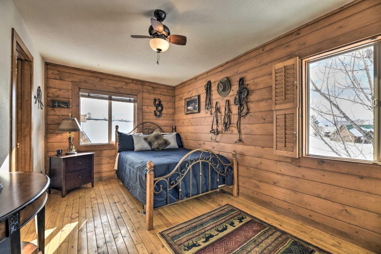 Rustic Village Lake Cabin Escape With Deck And Grill! パゴサ・スプリングス エクステリア 写真