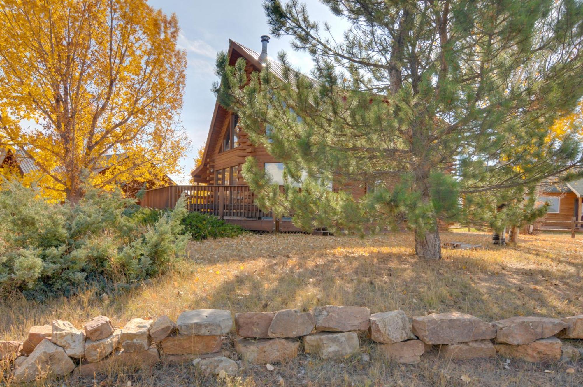 Rustic Village Lake Cabin Escape With Deck And Grill! パゴサ・スプリングス エクステリア 写真